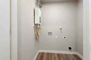 1300 Basin St, Bay City, TX 77414 - Photo 12