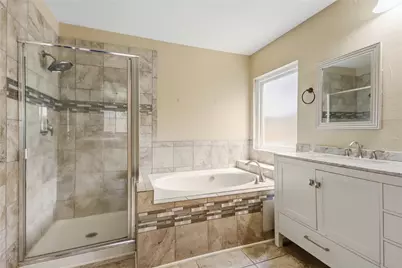 5447 Haven Oaks Drive, Houston, TX 77339 - Photo 22