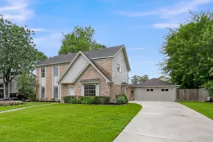 3718 Cypress Hill Dr, Spring, TX 77388 - Photo 2