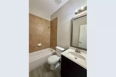 24626 Lakecrest Creek Drive, Katy, TX 77493 - Photo 20