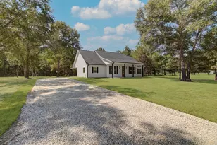 124 County Rd 3015, Dayton, TX 77535 - Photo 2