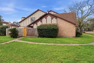 12251 W Village Dr, Houston, TX 77039 - Photo 2