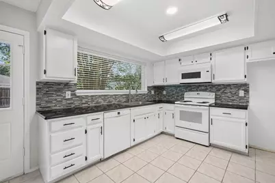 1902 Kings Arms Way, Katy, TX 77493 - Photo 4