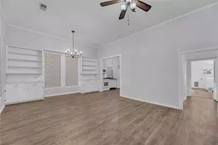 611 S Franklin St, La Grange, TX 78945 - Photo 6