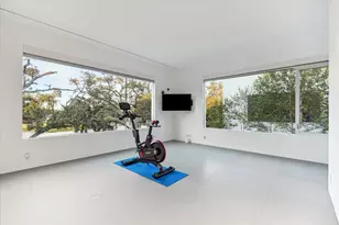 2169 University Blvd, Houston, TX 77030 - Photo 32