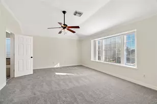 4527 Fox Run St, Pearland, TX 77584 - Photo 10