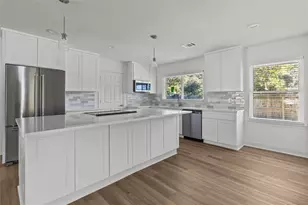 2201 Meadow Ln, La Marque, TX 77568 - Photo 6