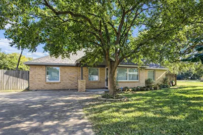 2201 Meadow Lane, La Marque, TX 77568 - Photo 4