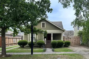 1406-B Columbia St, Houston, TX 77008 - Photo 1