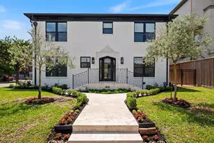 1601 Bonnie Brae St, Houston, TX 77006 - Photo 1