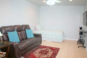 7833 Narcissus St, Houston, TX 77012 - Photo 26