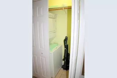 7833 Narcissus Street, Houston, TX 77012 - Photo 32