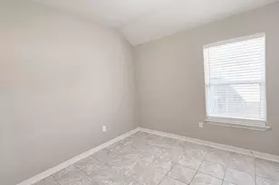 8031 Canyon St, Houston, TX 77051 - Photo 10