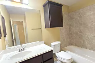 8031 Canyon St, Houston, TX 77051 - Photo 16