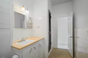 1131 W 2nd St, Freeport, TX 77541 - Photo 8