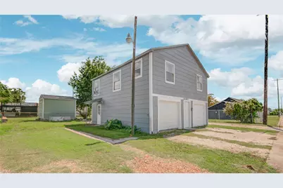 1131 W 2nd Street, Freeport, TX 77541 - Photo 20