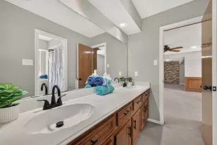 12306 Laneview Dr, Houston, TX 77070 - Photo 38