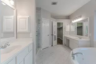63 W Artist Grove Pl, The Woodlands, TX 77382 - Photo 34