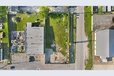 6513 Laura Koppe Road, Houston, TX 77016 - Photo 2