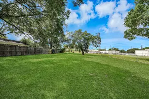 1909 Brooks Ave, Rosenberg, TX 77471 - Photo 44