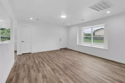 179 Mill Street, Willis, TX 77378 - Photo 6