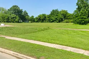 1501 S Lasalle St, Navasota, TX 77868 - Photo 1