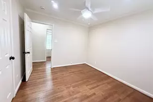 5545 Pagewood Ln, Houston, TX 77056 - Photo 24