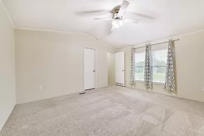 122 Egret Canal S, Baytown, TX 77523 - Photo 12