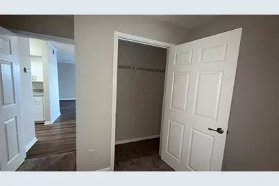 7315 Brompton Street #103B, Houston, TX 77025 - Photo 8