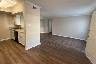7315 Brompton St, Houston, TX 77025 - Photo 2