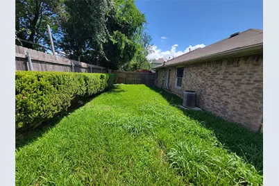 2034 Village Park Drive, Missouri City, TX 77489 - Photo 30