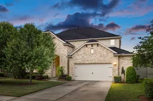 10235 S Goshawk Trl, Conroe, TX 77385 - Photo 2