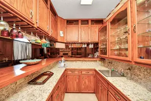 7018 Railroad St, Wallis, TX 77485 - Photo 14