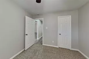 21030 Carmel Valley Dr, Katy, TX 77449 - Photo 12