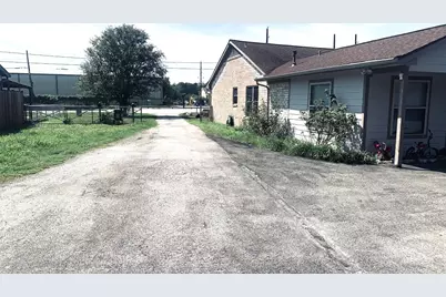 2934 Washington Drive, Houston, TX 77038 - Photo 8