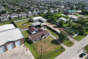 2934 Washington Dr, Houston, TX 77038 - Photo 6