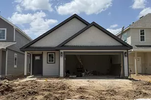 2122 Creole Crk Ln, Houston, TX 77090 - Photo 2