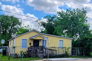 7918 N Main St, Houston, TX 77022 - Photo 1