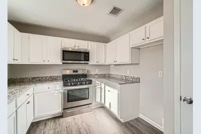 2801 Custer Drive, League City, TX 77573 - Photo 8
