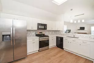 4107 Merlet Dr, Pearland, TX 77584 - Photo 10