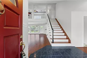 3202 Kempwood Dr, Sugar Land, TX 77479 - Photo 2