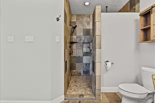 1729 Enterprise Ave, League City, TX 77573 - Photo 20