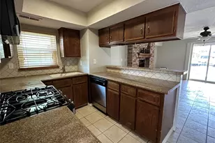 658 Warsaw St, Bayou Vista, TX 77563 - Photo 38