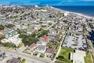 2021 Ave O 1/2, Galveston, TX 77550 - Photo 42