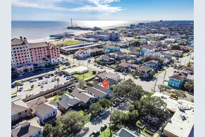 2021 Avenue O 1/2, Galveston, TX 77550 - Photo 6