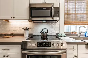 2021 Ave O 1/2, Galveston, TX 77550 - Photo 20