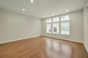 760 W Donovan St, Houston, TX 77091 - Photo 8