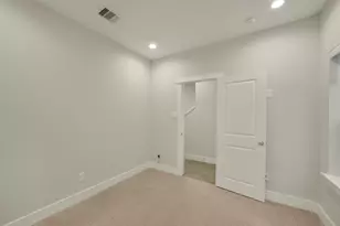 760 W Donovan St, Houston, TX 77091 - Photo 6