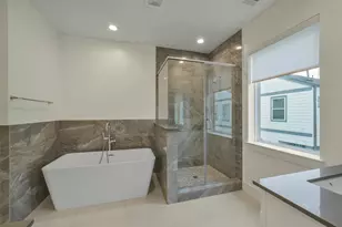 760 W Donovan St, Houston, TX 77091 - Photo 20