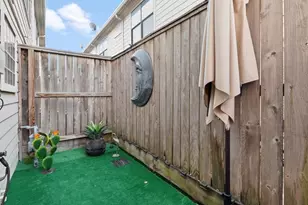 5941 S Loop E, Houston, TX 77033 - Photo 30